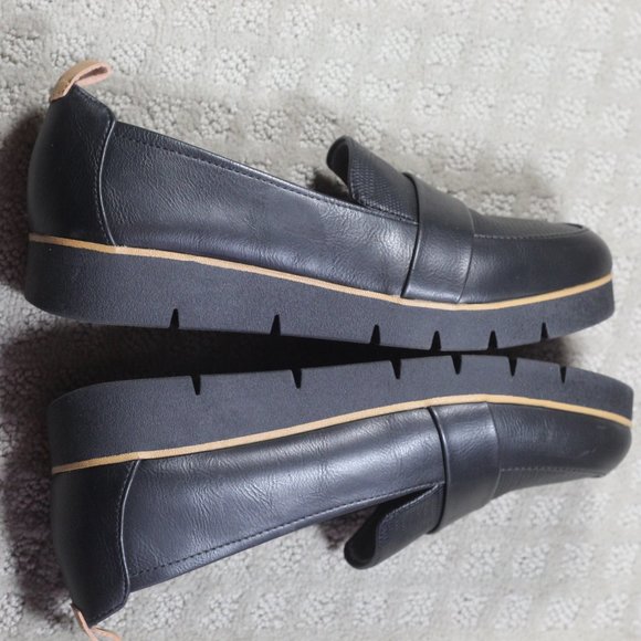NWOT Dr. Scholls Watson Size 7.5 Black Platform Loafers - Picture 4 of 6
